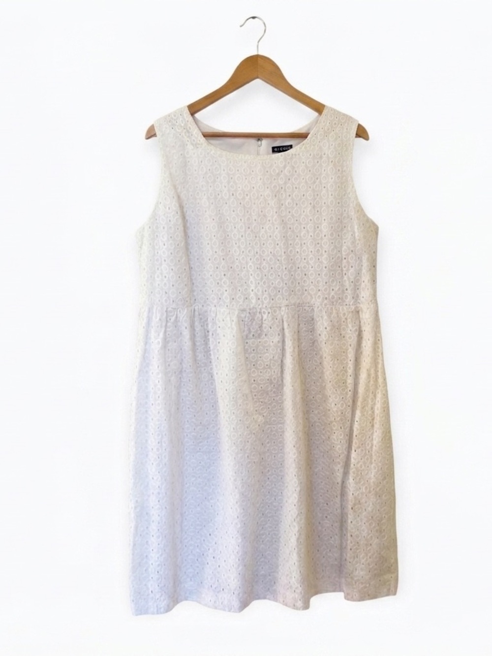 George White Eyelet Dress Sleeveless NWT Size: 18 Bridal Wedding Bachelorette